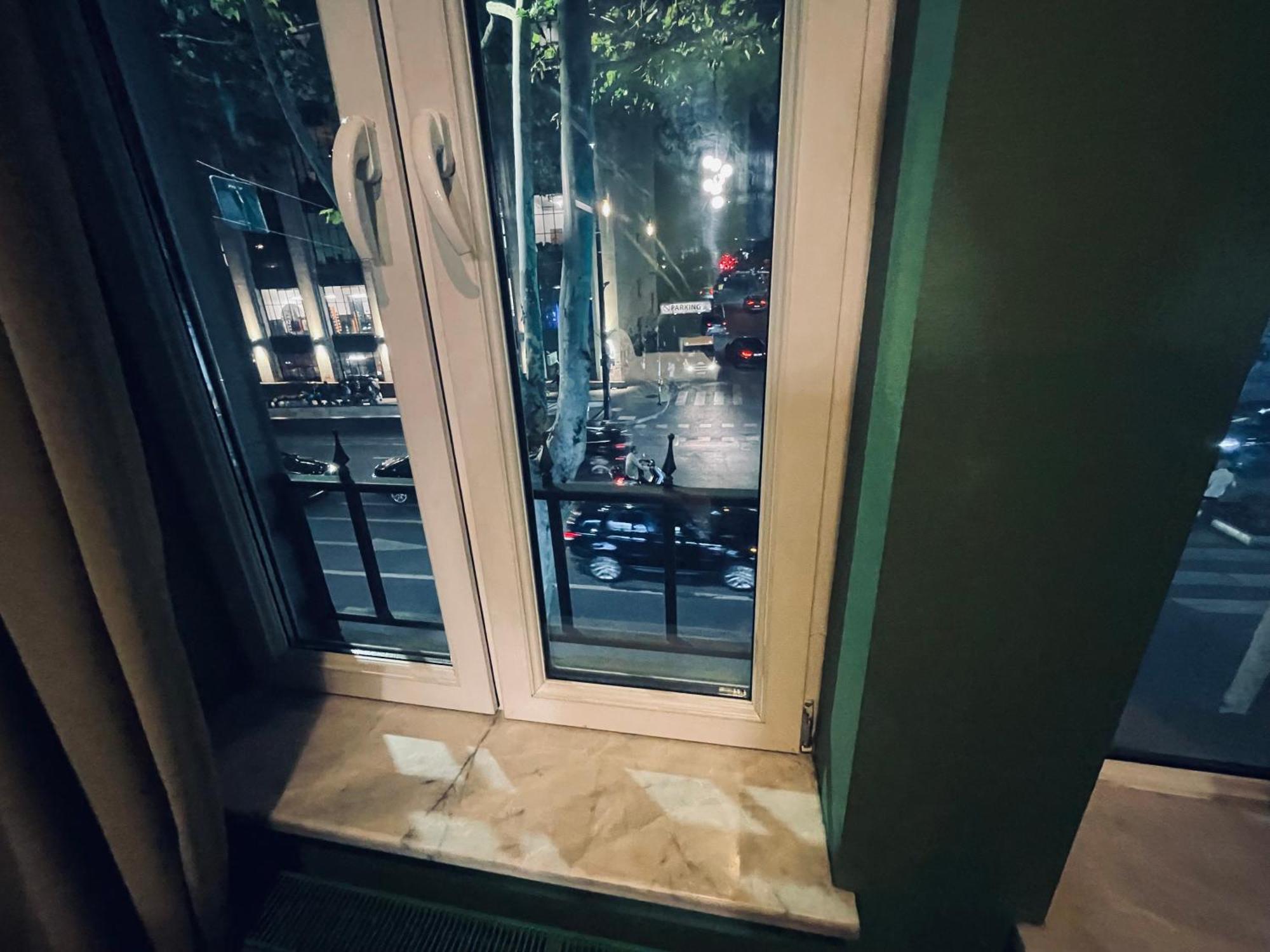 Freeze Inn Tbilisi Buitenkant foto